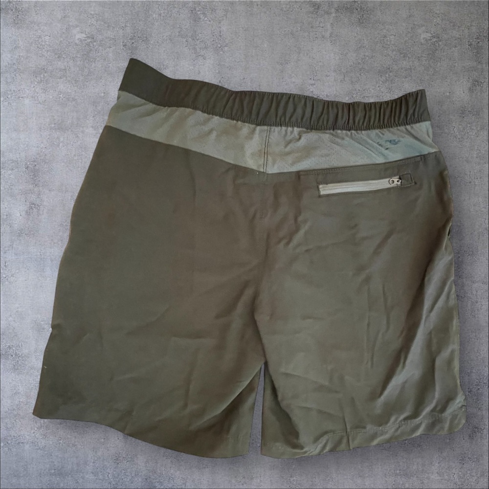 Speedo Shorts - Picture 5 of 7